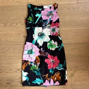 Milly multi-colored women’s sleeveless floral dress never worn fits US 6 flowers